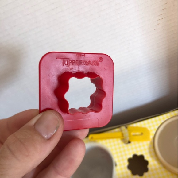 Vtg Tupperware Mini-Mix-It Children's Baking Set - Picture 8 of 16